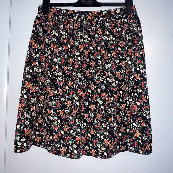 J. Crew Dresses & Skirts - J. Crew Mercantile Women's Skirt Floral Flare Lined Zip Knee Length Size 8